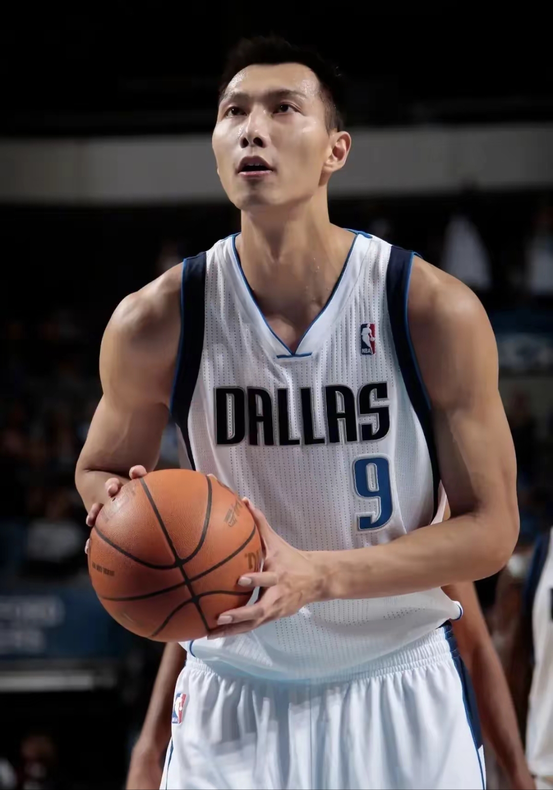 开云体育官网官网-赛地聚焦：CBA常规赛赛后热度飙升，多特蒙德单刀错失，话题不断，临场指挥获称赞(cba常规赛赛制)